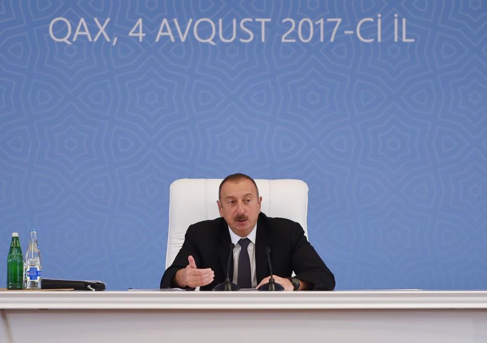 Qaxda Prezident İlham Əliyevin sədrliyi ilə barama, tütün və fındıq istehsalının inkişafı məsələlərinə dair respublika müşavirəsi keçirilib (YENİLƏNİB-4) (FOTO)