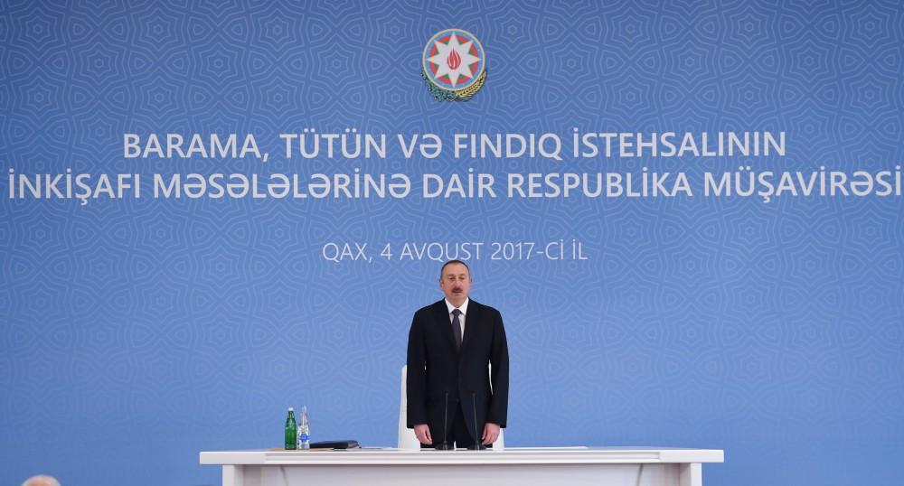Qaxda Prezident İlham Əliyevin sədrliyi ilə barama, tütün və fındıq istehsalının inkişafı məsələlərinə dair respublika müşavirəsi keçirilib (YENİLƏNİB-4) (FOTO)