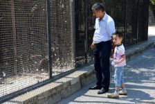 Turistlərin daha çox üz tutduğu məkanlardan biri Bakı Zooparkıdır (FOTO)