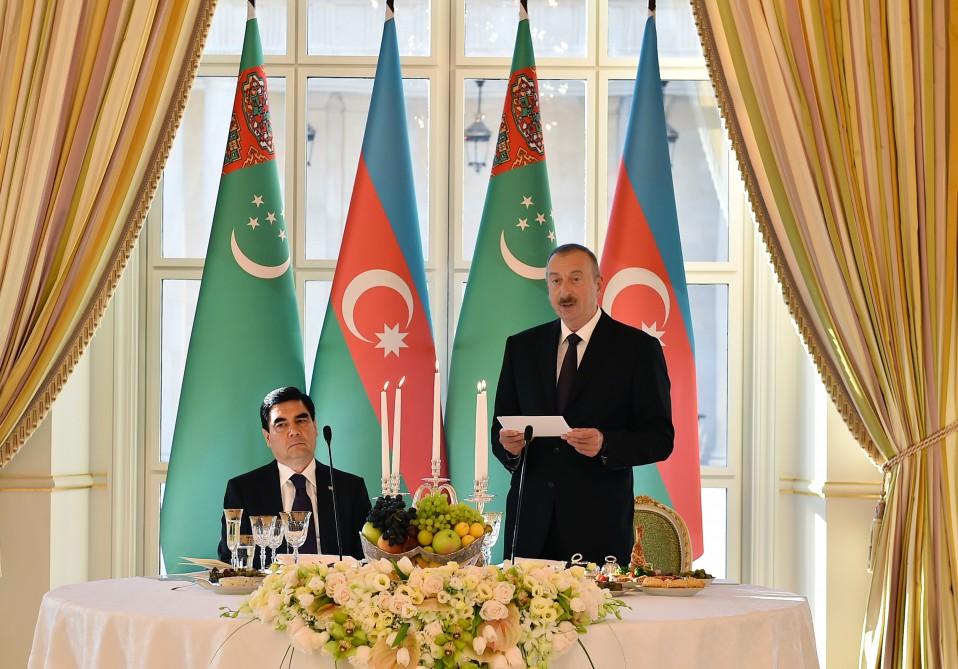Prezident İlham Əliyevin adından Qurbanqulu Berdiməhəmmədovun şərəfinə rəsmi ziyafət verilib (FOTO) (YENİLƏNİB)