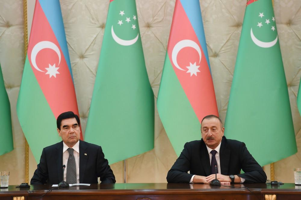 Azərbaycan və Türkmənistan prezidentləri mətbuata bəyanatlarla çıxış ediblər (YENİLƏNİB) (FOTO)