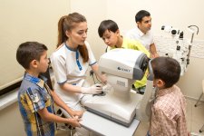 RİİB-in dəstəyi ilə uşaq evlərində yaşayan və sağlamlıq imkanları məhdud uşaqlar oftalmoloji müayinələrdən keçirilib (FOTO)