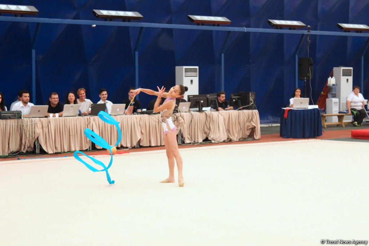 Bədii gimnastika üzrə 24-cü açıq Azərbaycan çempionatına start verilib (FOTO)
