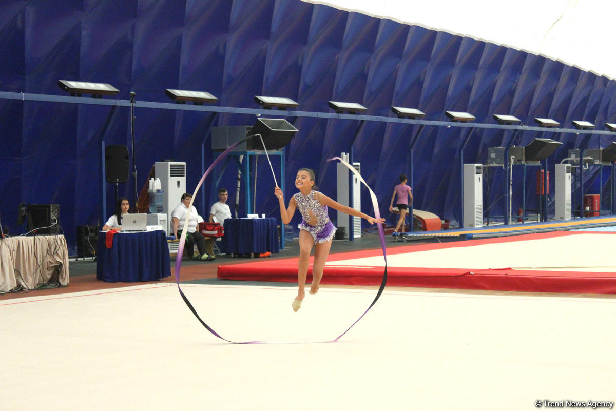 Bədii gimnastika üzrə 24-cü açıq Azərbaycan çempionatı keçirilir (FOTO)
