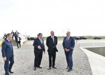 İlham Əliyev Şəmkir-Samux-Goranboy magistral suvarma kanalının 8,55 kilometrlik hissəsinin istifadəyə verilməsi mərasimində iştirak edib (FOTO)