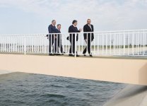 İlham Əliyev Şəmkir-Samux-Goranboy magistral suvarma kanalının 8,55 kilometrlik hissəsinin istifadəyə verilməsi mərasimində iştirak edib (FOTO)