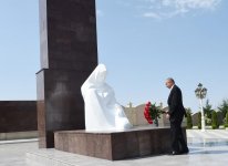 Prezident İlham Əliyev Göygöldəki Qələbə parkında yaradılan şəraitlə tanış olub (FOTO)