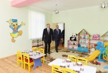 Prezident İlham Əliyev Heydər Əliyev Fondunun təşəbbüsü ilə Samuxda inşa edilən körpələr evi-uşaq bağçasının açılışında iştirak edib (FOTO)
