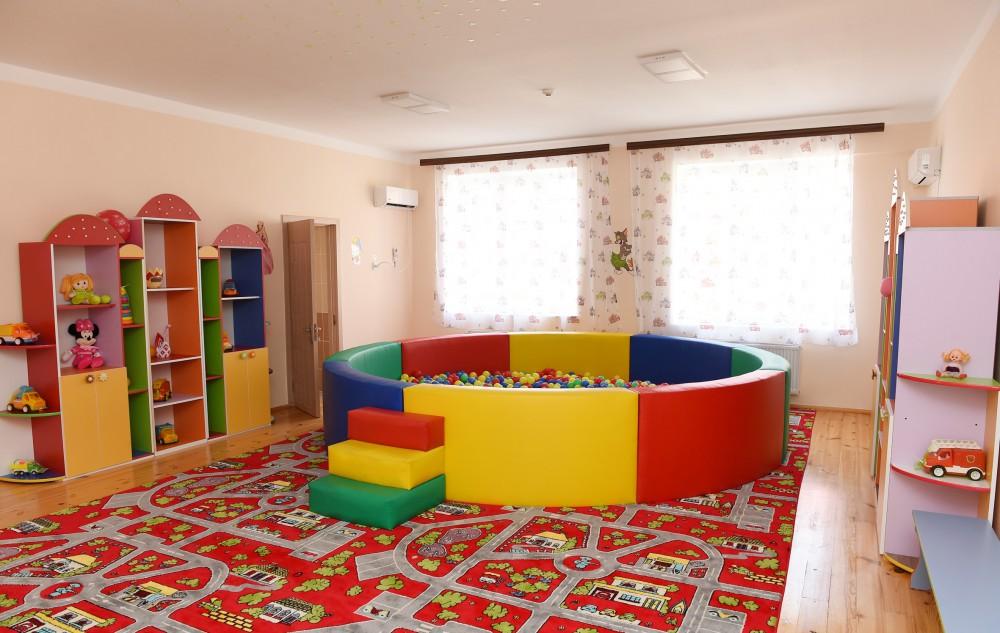 Prezident İlham Əliyev Göygöldə körpələr evi-uşaq bağçasının açılışında iştirak edib (FOTO)