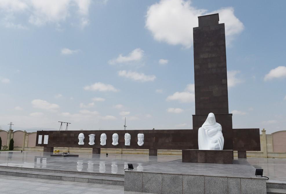 Prezident İlham Əliyev Göygöldəki Qələbə parkında yaradılan şəraitlə tanış olub (FOTO)