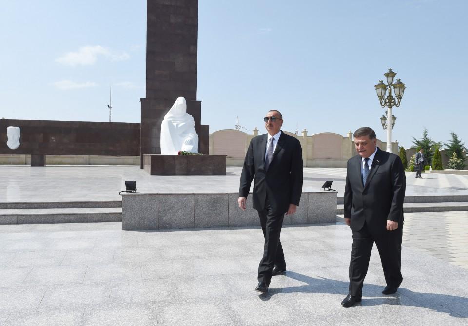 Prezident İlham Əliyev Göygöldəki Qələbə parkında yaradılan şəraitlə tanış olub (FOTO)