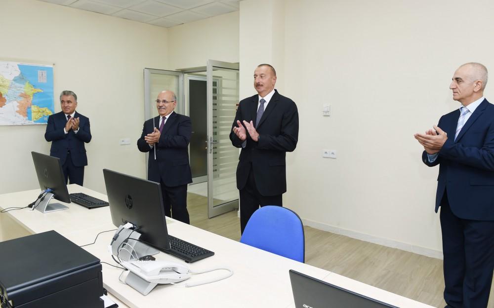 Azərbaycan Prezidenti Samux Aqroenerji Yaşayış Kompleksi ilə tanış olub (FOTO)