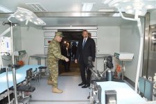 Prezident, Ali Baş Komandan İlham Əliyev Müdafiə Nazirliyinin Mobil Səhra Cərrahiyyə Hospitalının imkanları ilə tanış olub (FOTO)