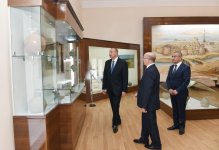 Prezident İlham Əliyev Şəmkirdə əsaslı şəkildə yenidən qurulan Tarix-Diyarşünaslıq Muzeyində yaradılan şəraitlə tanış olub (FOTO)