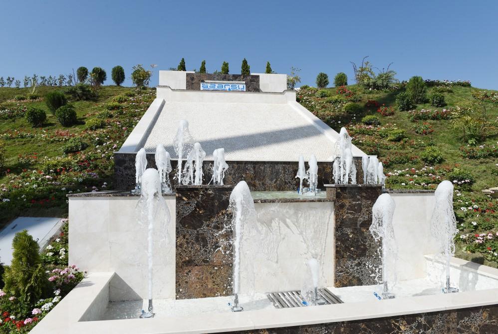 Prezident İlham Əliyev Gədəbəy rayonunun içməli su təchizatı layihəsinin açılışında iştirak edib (FOTO) (YENİLƏNİB)