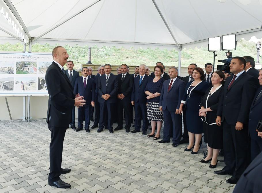 Prezident İlham Əliyev Gədəbəy rayonunun içməli su təchizatı layihəsinin açılışında iştirak edib (FOTO) (YENİLƏNİB)
