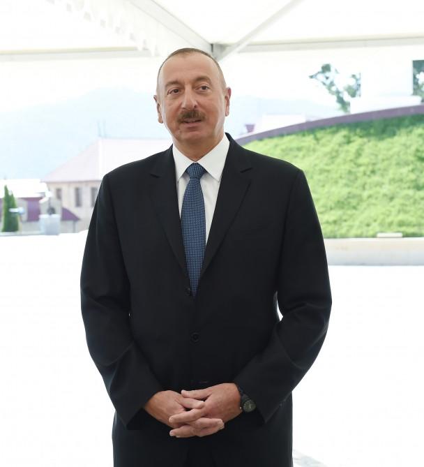 Prezident İlham Əliyev Gədəbəy rayonunun içməli su təchizatı layihəsinin açılışında iştirak edib (FOTO) (YENİLƏNİB)