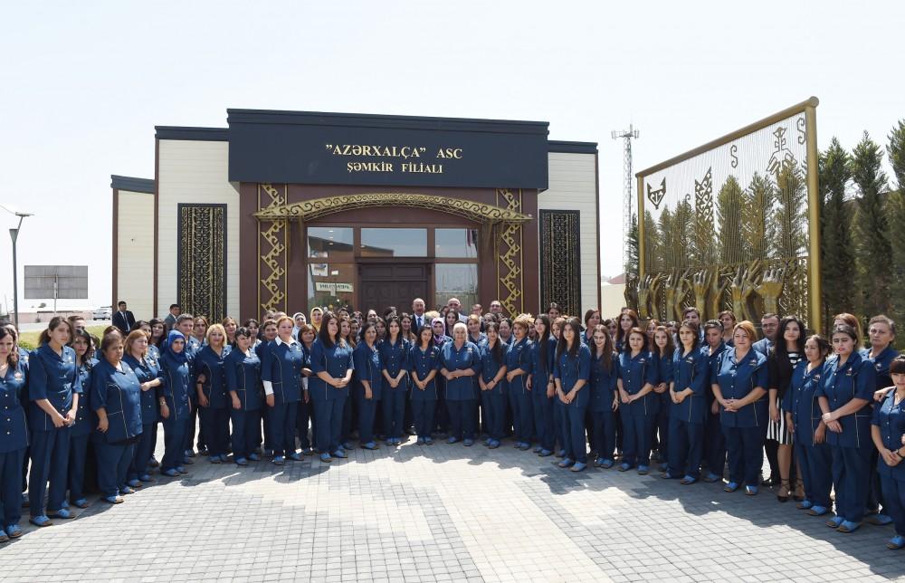 Prezident İlham Əliyev “Azərxalça” ASC-nin Şəmkir filialının açılışında iştirak edib (FOTO) (YENİLƏNİB)