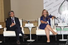 Bakı Qlobal Gənc Liderlər Forumu (FOTOREPORTAJ)