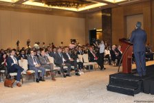 Bakı Qlobal Gənc Liderlər Forumu (FOTOREPORTAJ)