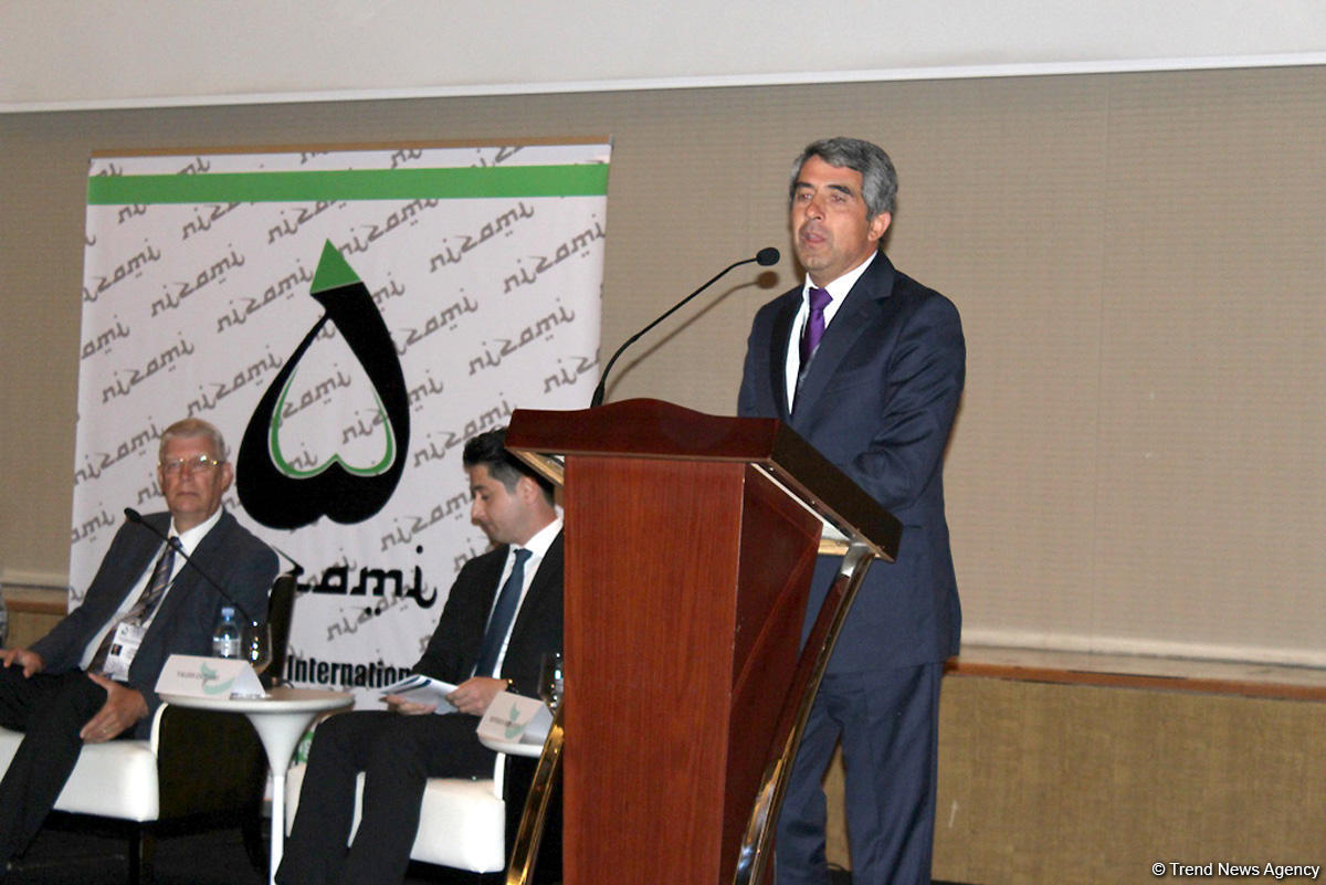 Bakı Qlobal Gənc Liderlər Forumu (FOTOREPORTAJ)
