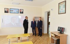 Prezident İlham Əliyev 257 nömrəli məktəbin yeni korpusunda yaradılan şəraitlə tanış olub (FOTO) (YENİLƏNİB)