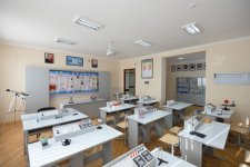 Prezident İlham Əliyev 257 nömrəli məktəbin yeni korpusunda yaradılan şəraitlə tanış olub (FOTO) (YENİLƏNİB)