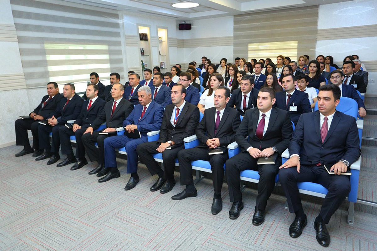 Bilik Fondu “Heydər Əliyev və Azərbaycan dili: dövlət quruculuğu kontekstində” mövzusunda mühazirə keçirib (FOTO)