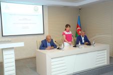 Bilik Fondu “Heydər Əliyev və Azərbaycan dili: dövlət quruculuğu kontekstində” mövzusunda mühazirə keçirib (FOTO)