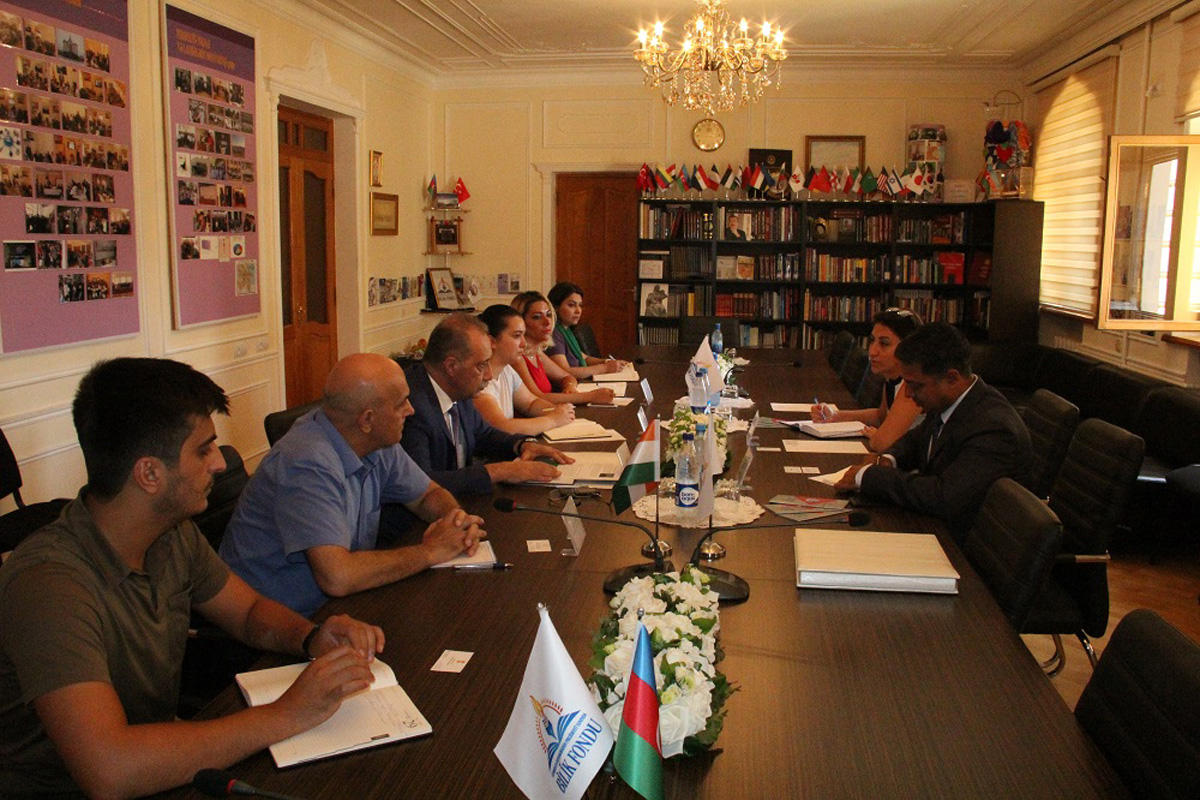 Hindistan səfiri Bilik Fondunda olub (FOTO)
