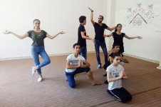 Bakı və Sumqayıtda hind rəqslərinin fləşmobları keçiriləcək (FOTO)