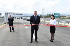 Prezident İlham Əliyev Ələt-Astara-İran ilə dövlət sərhədi avtomobil yolunun Lənkəran-Masallı hissəsinin açılışında iştirak edib (FOTO)