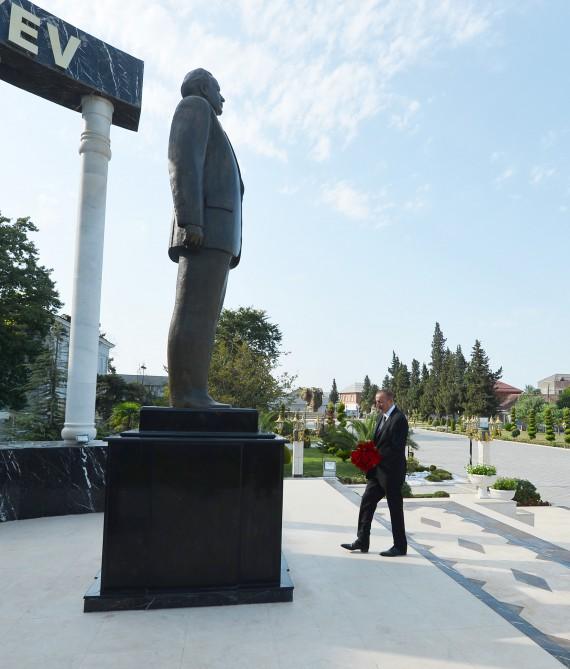 Prezident İlham Əliyev Lənkəran rayonuna səfərə gəlib (FOTO)