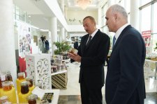 Prezident İlham Əliyevin sədrliyi ilə Lənkəranda çay, çəltik və sitrus meyvələri istehsalının inkişafı məsələlərinə dair respublika müşavirəsi keçirilib (FOTO) (YENİLƏNİB-2)