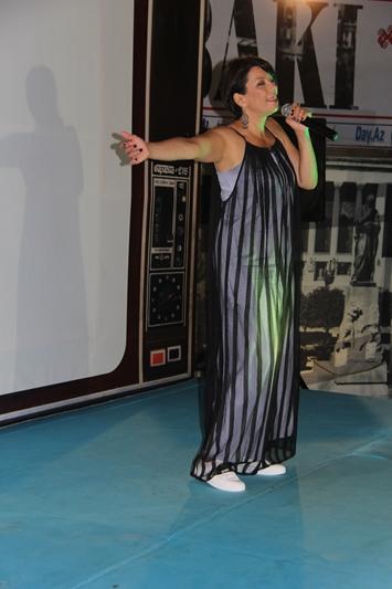 “Retro Bakı”da bayram konserti (FOTO)