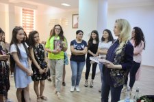 Gülnarə Xəlilova “Qızlar Seminariyası” layihəsində - Uğura gedən yol (FOTO)