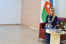Gülnarə Xəlilova “Qızlar Seminariyası” layihəsində - Uğura gedən yol (FOTO)