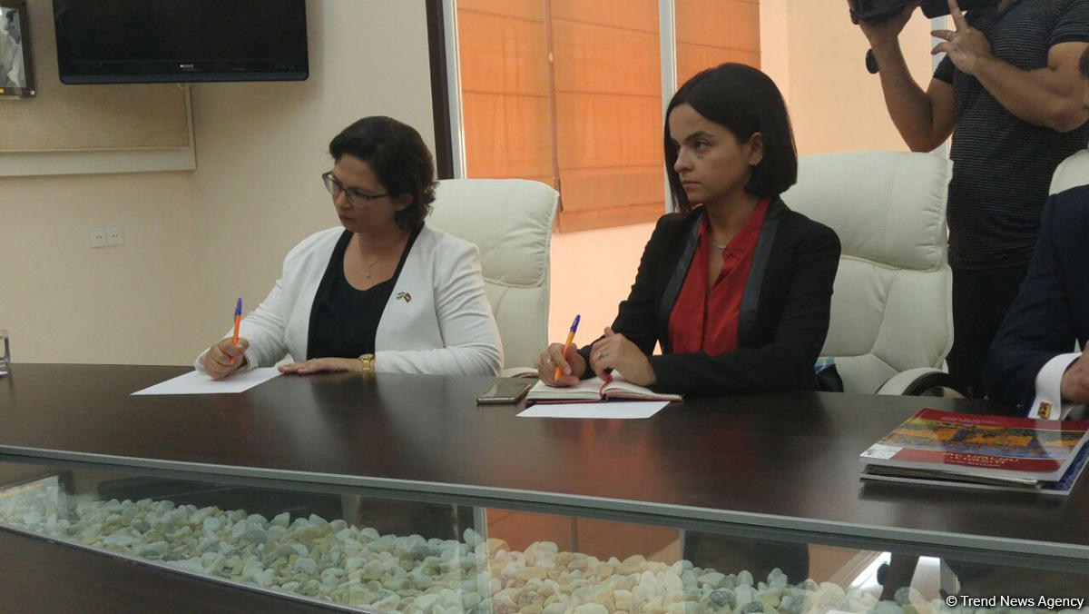 Azərbaycanın Şamaxı və İsrailin Tirat Karmel şəhərləri qardaşlaşıblar (FOTO)