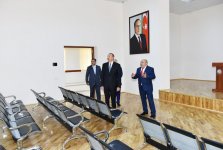 Prezident İlham Əliyev 212 saylı məktəbdə yaradılan şəraitlə tanış olub (FOTO)
