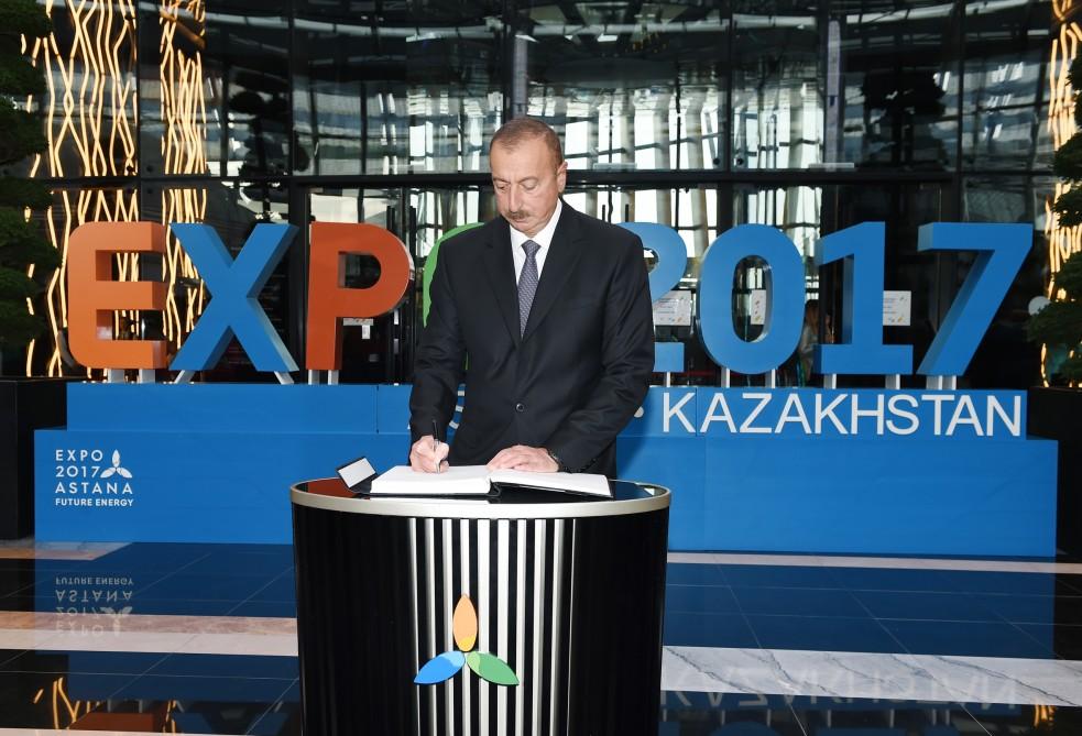 Prezident İlham Əliyev “EXPO 2017 Astana” beynəlxalq sərgisində Azərbaycanın və Qazaxıstanın milli pavilyonları ilə tanış olub (FOTO)
