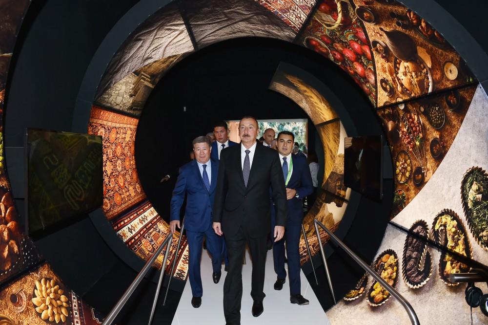 Prezident İlham Əliyev “EXPO 2017 Astana” beynəlxalq sərgisində Azərbaycanın və Qazaxıstanın milli pavilyonları ilə tanış olub (FOTO)