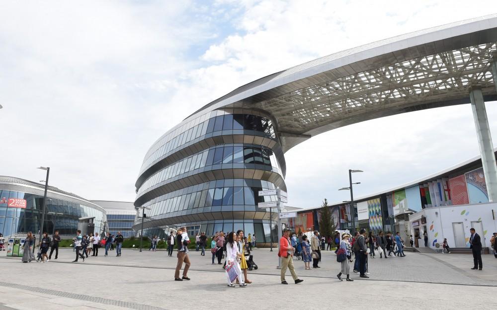 Prezident İlham Əliyev “EXPO 2017 Astana” beynəlxalq sərgisində Azərbaycanın və Qazaxıstanın milli pavilyonları ilə tanış olub (FOTO)