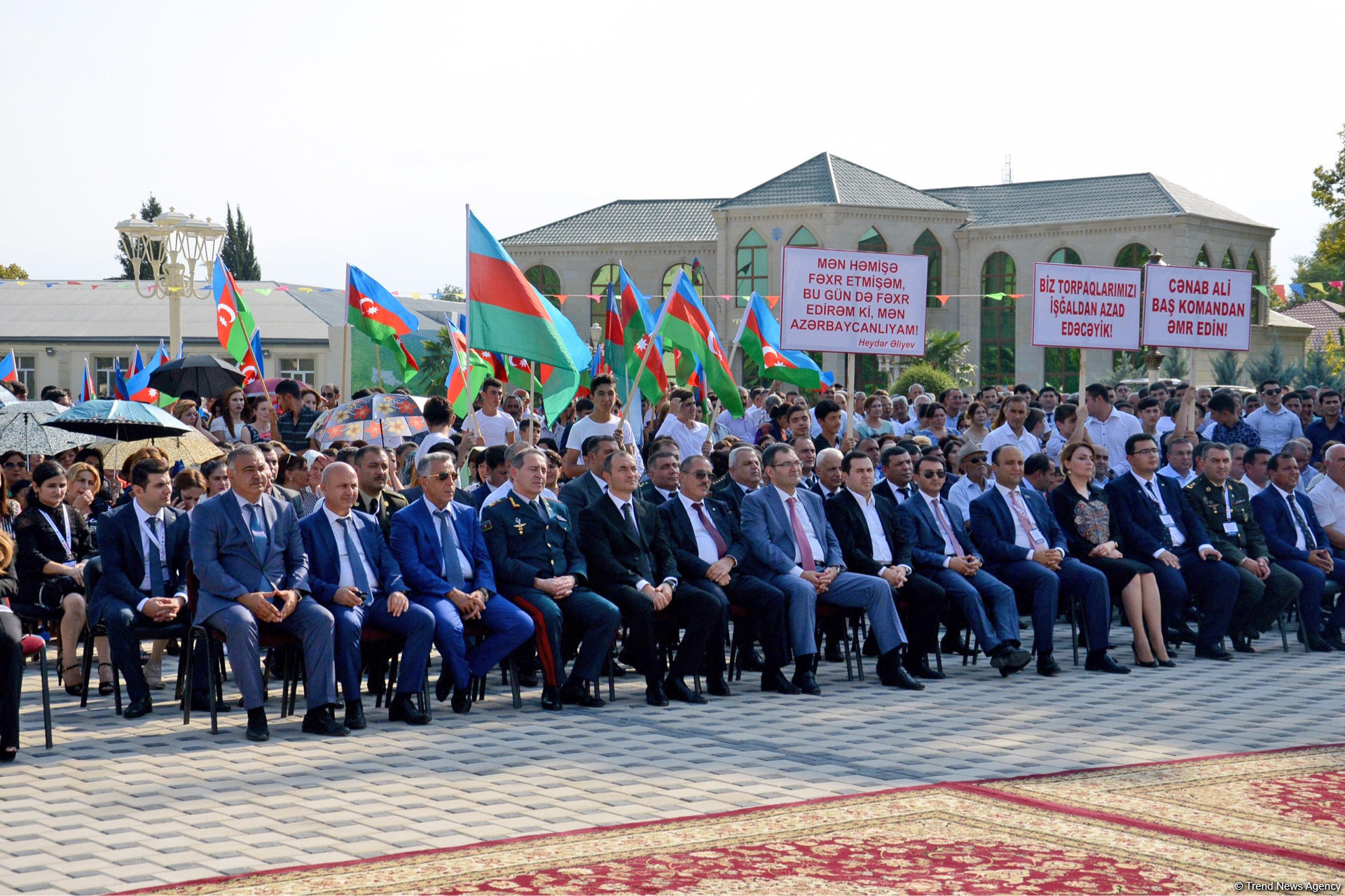 Quzanlıda Azərbaycanın işğal olunmuş və cəbhəyanı rayonlarının gənclərinin forumu keçirilib (FOTO) (YENİLƏNİB)
