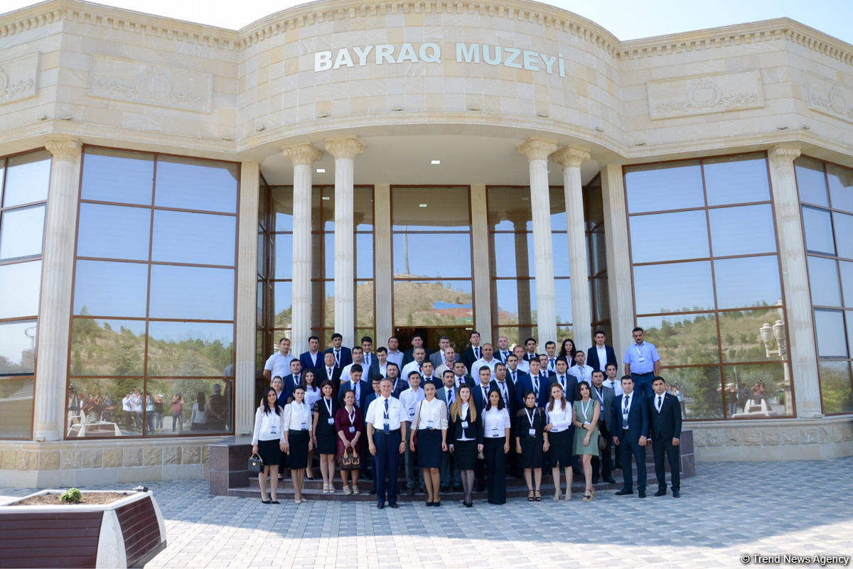 Quzanlıda Azərbaycanın işğal olunmuş və cəbhəyanı rayonlarının gənclərinin forumu keçirilib (FOTO) (YENİLƏNİB)