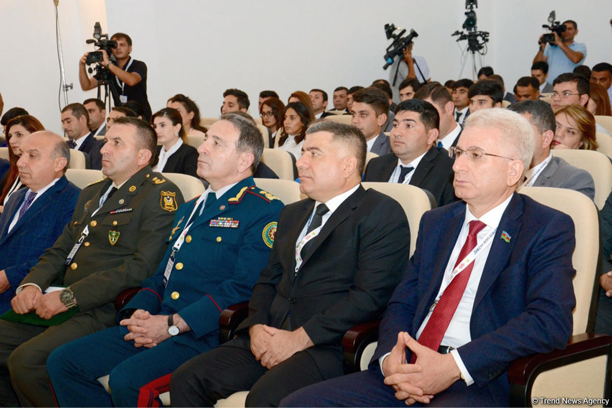 Quzanlıda Azərbaycanın işğal olunmuş və cəbhəyanı rayonlarının gənclərinin forumu keçirilib (FOTO) (YENİLƏNİB)