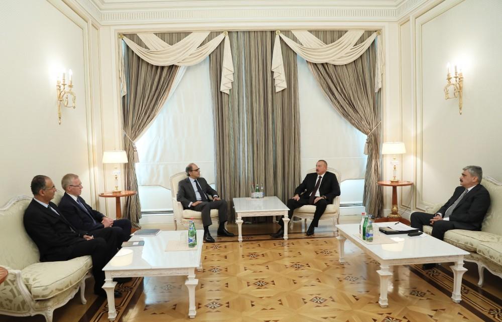 Prezident İlham Əliyev Beynəlxalq Valyuta Fondunun Orta Şərq və Mərkəzi Asiya Departamentinin direktorunu qəbul edib (YENİLƏNİB) (FOTO)