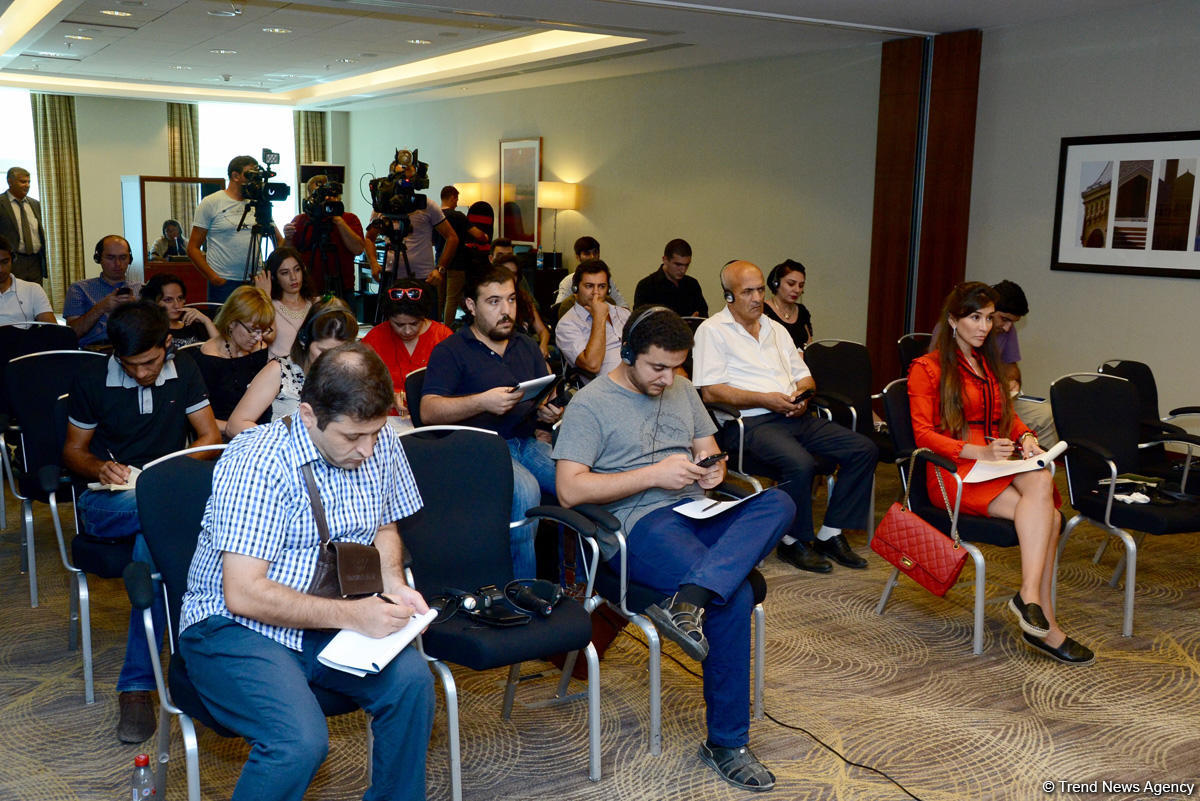 Beynəlxalq Valyuta Fondu Azərbaycana kredit ayırmağı planlaşdırmır (FOTO)