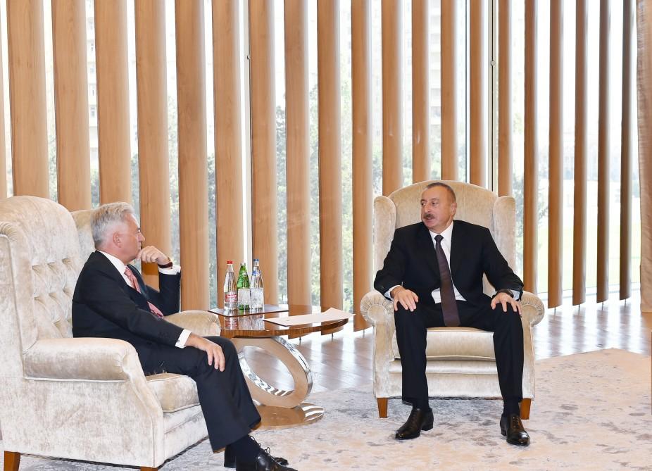 Prezident İlham Əliyev Böyük Britaniyanın dövlət naziri ilə görüşüb (FOTO)