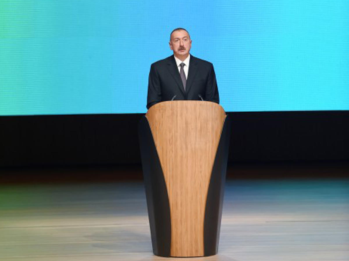 Prezident İlham Əliyev: AXC-Müsavat cütlüyünün yarıtmaz fəaliyyəti nəticəsində ölkəmiz uçurum kənarına qoyulmuşdu
