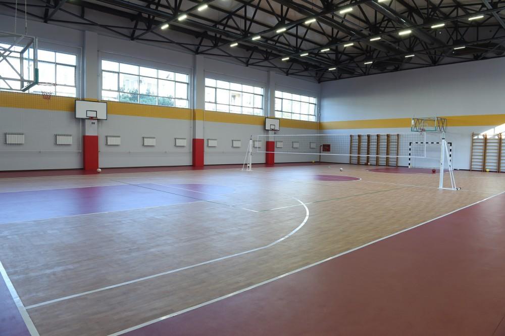 Prezident İlham Əliyev və xanımı Bakıdakı 20 nömrəli məktəb-liseyin yeni binasının açılışında iştirak ediblər (FOTO) (YENİLƏNİB)